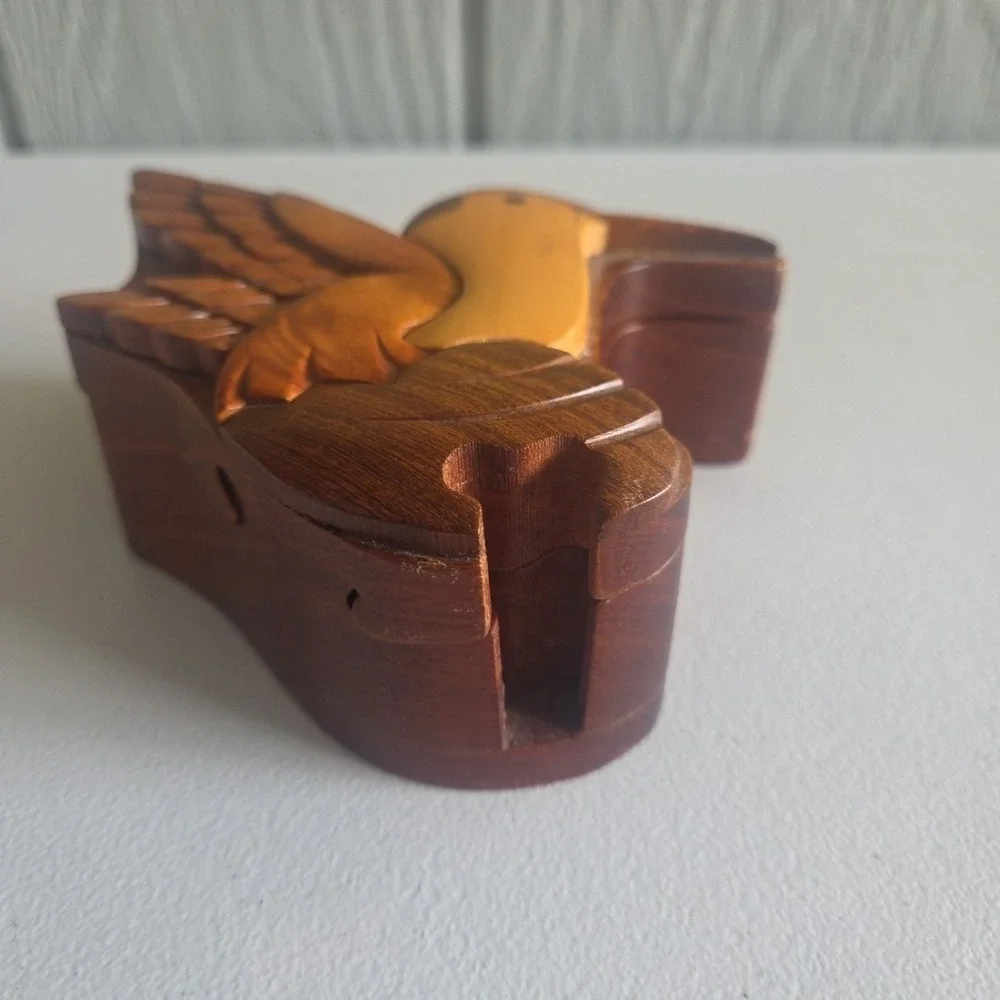Hand Crafted Toy Wood Puzzle Artisan Figural Bird HUMMINGBIRD Puzzle Box As Is